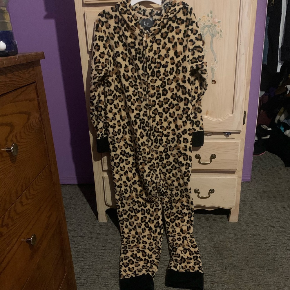 Leopard print pajama